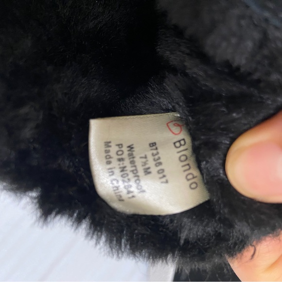 BLONDO Winter Sneaker Boots waterproof Faux Fur Lined Size7.5 - Picture 7 of 7